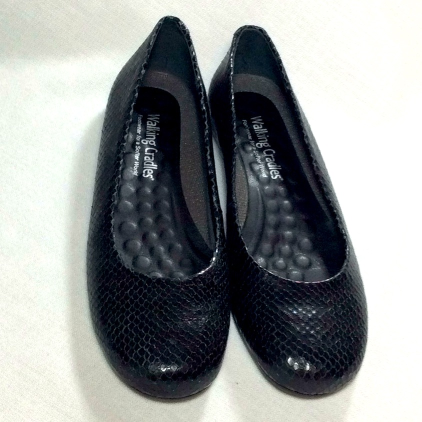 Walking Cradles Black Snake Flats